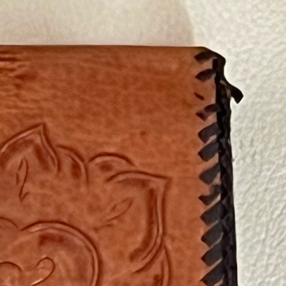 Tooled Leather Wallet Western Floral Embossed Brown Boho Retro Checkbook - Picture 12 of 12